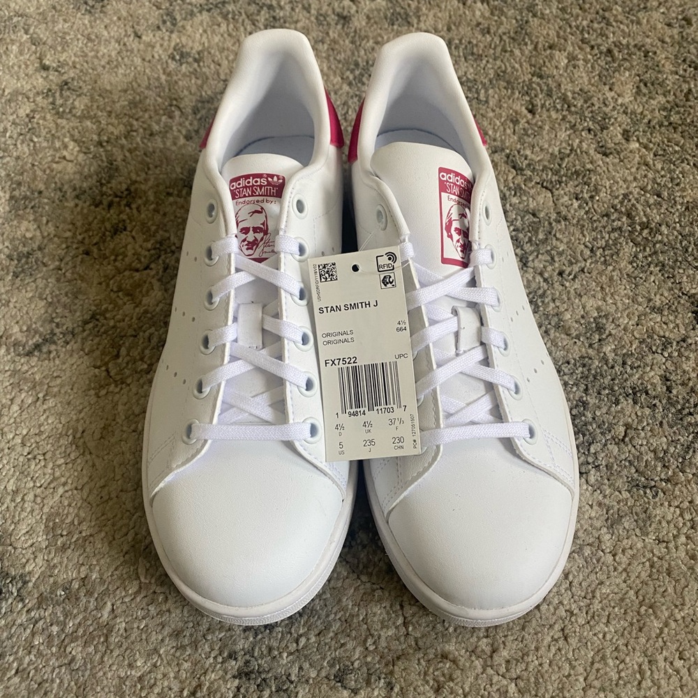 Stan Smith Size 7 New With tag